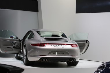 Porsche 911 Carrera 4S