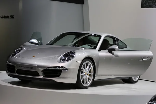 Porsche 911 Carrera 4S