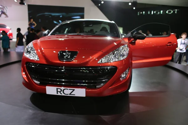 Peugeot RCZ al Salone Internazionale dell'Automobile 2012 a sao paulo — Foto Stock