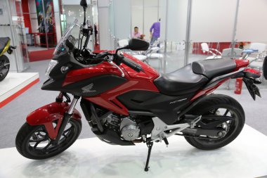 Honda motosiklet nc 700 kırmızı