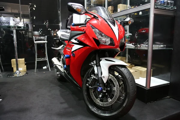 Kawasaki motorcykel på displayen — Stockfoto