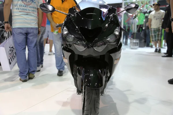 Motorcycle kawasaki ninja black model ZX-14R — Stock Photo, Image