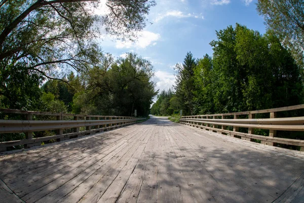 Kleine Holzbrücke Über Den Hechtfluss Quebec — Stockfoto