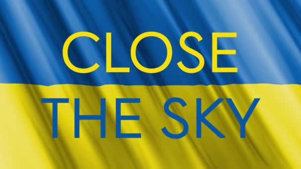 Feche o texto do céu na bandeira acenando da Ucrânia. — Vídeo de Stock