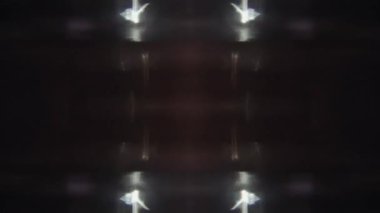 Aynalı optik kristal prizma ışınlar. Hareket grafikleri tasarımı için gökkuşağı renkli yanardöner kaplama. 