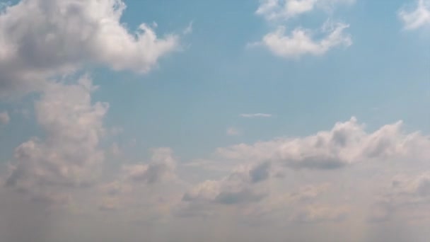 Awan Putih Yang Bergerak Cepat Awan Mendung Langit Musim Panas — Stok Video