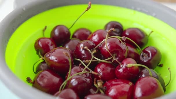 Closeup Shot Juicy Red Refreshing Cherries Source Vitamins Healthy Lifestyle — Wideo stockowe