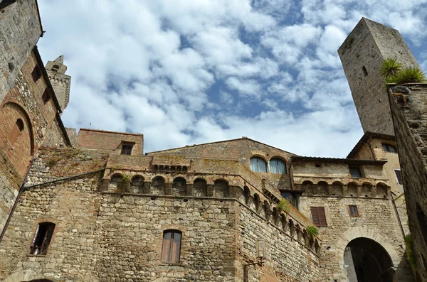 Ciudad San Gimignano arquitectura medieval — Foto de Stock