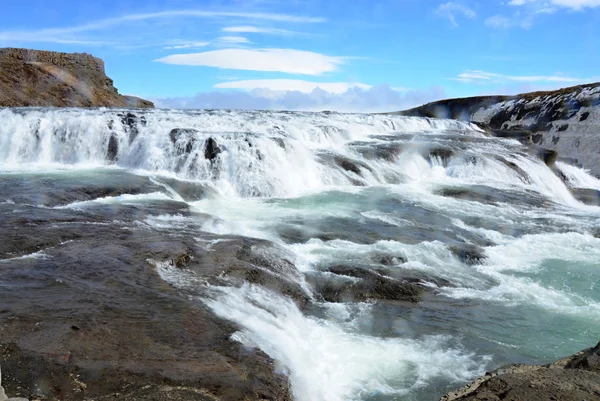 在黄金圆环中的金色瀑布 gullfoss — 图库照片