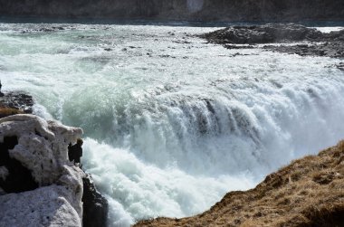 gullfoss İzlanda üzerinde düşüş
