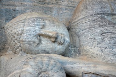 Stone buddha in Polonnaruwa - Srí Lanka