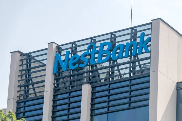Gdansk Lengyelország 2021 Július Nest Bank Logója Jele — Stock Fotó