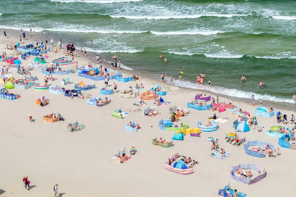 Jastrzebia Gora Polen Juli 2021 Zicht Het Strand Met Veel — Stockfoto