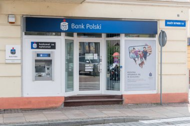 Swiecie, Polonya - 25 Temmuz 2021: PKO Bank Polski.