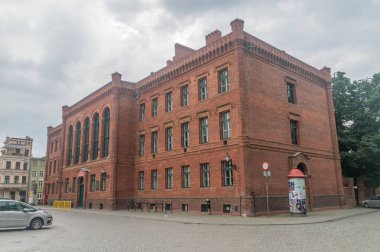 Torun, Polonya - 26 Temmuz 2021: 1. Nicolaus Kopernik Ortaokulu Torun 'da.