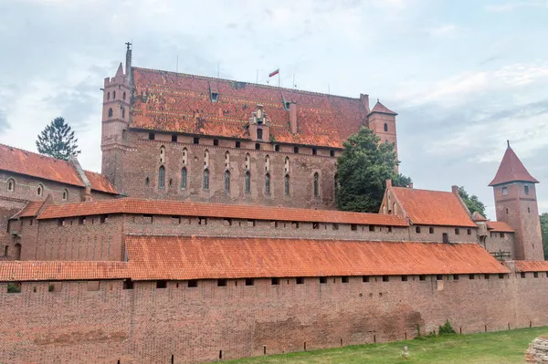 Hrad Teutonského Řádu Zamračený Den Polském Malborku Hrad Malbork Největším — Stock fotografie