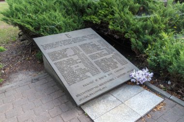 Gdansk, Polonya - 31 Temmuz 2021: İkinci Dünya Savaşı sırasında ölen Polonyalı öğretmenler anısına anıt.