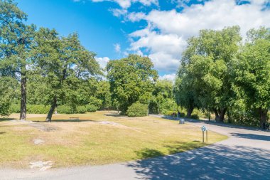 Helsinki, Finlandiya - 5 Ağustos 2021: Hesperia Park (Hesperian puisto).