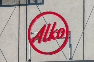 Turku, Finlandiya - 6 Ağustos 2021: Alko logosu. Alko, Finlandiya 'da ulusal alkol perakende satış tekeli..