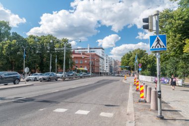 Turku, Finlandiya - 6 Ağustos 2021: Turku şehir merkezinde yaz günü.
