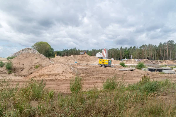 Skowronki, Polonya - 17 Ağustos 2021: İnşaat Vistula Spit kanalı (resmi adı Nowy Swiat gemi kanalı).