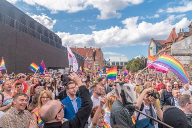Gdansk, Polonya - 21 Ağustos 2021: Tricity Eşitlik Yürüyüşü (Gdansk Gay Onur Yürüyüşü)).
