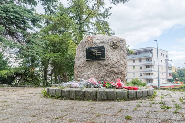 Malbork Polônia Agosto 2021 Pedra Comemorativa Centenário Associação Polonesa Escuteiros — Fotografia de Stock