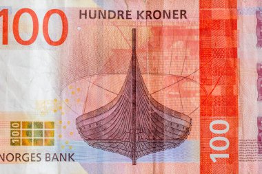 Gokstad gemisi 100 NOK banknotunda. Gökstad gemisi 9. yüzyıldan kalma bir Viking gemisi..