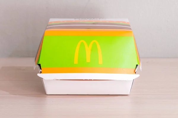 Oslo Norwegen September 2021 Papierbox Für Mcdonald Big Mac Sandwich — Stockfoto