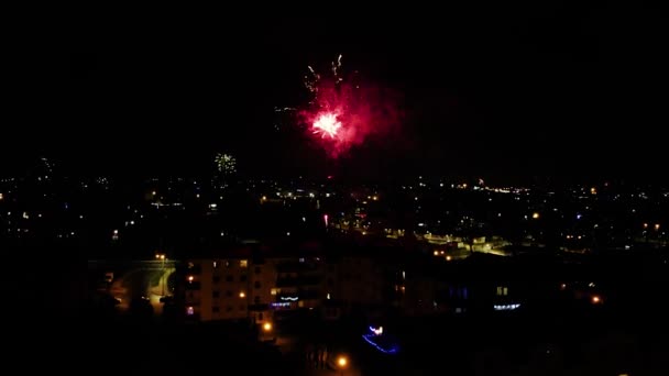 Vídeo Aéreo Drones Fuegos Artificiales Año Nuevo Ciudad Polaca Lanzamiento — Vídeo de stock