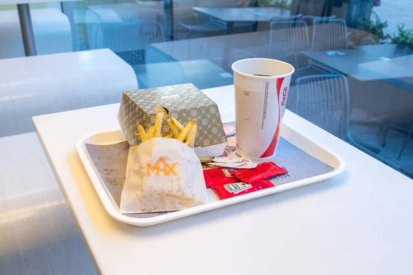 Oslo Norway Вересня 2021 Max Burgers Menu Grand Deluxe Syr — стокове фото