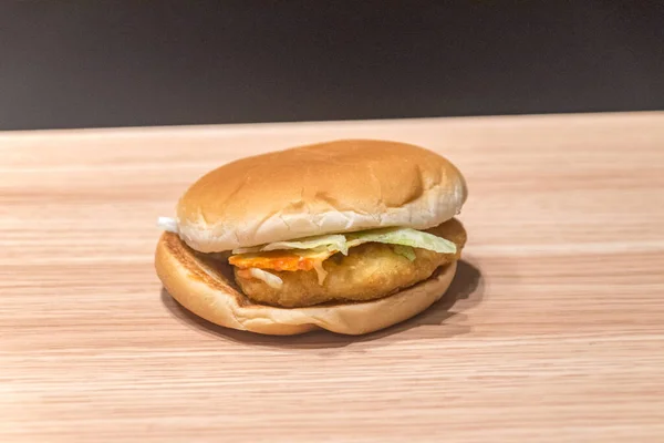 Oslo September 2021 Mcdonalds Chicken Salsa Sandwich – stockfoto