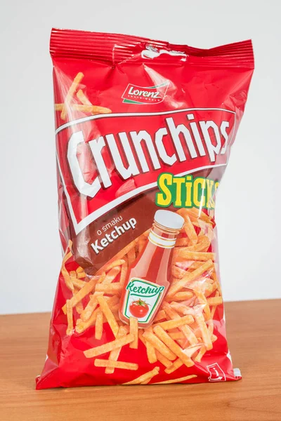 Pruszcz Gdanski Polônia Outubro 2021 Lorenz Crunchips Sticks Ketchup Flavoured — Fotografia de Stock