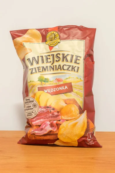 Pruszcz Gdanski Polen Januar 2022 Wiejskie Ziemniaczki Geräucherte Fleischgeschmack Kartoffelchips — Stockfoto