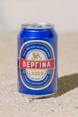 Paphos, Kıbrıs - 2 Nisan 2022: Vergina premium kalitesinde bira.