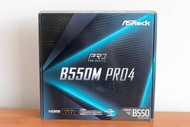 Pruszcz Gdanski, Polonya - 21 Nisan 2022: ASRock B550M Pro4.