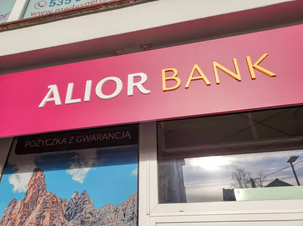 Pruszcz Gdanski, Polonya - 17 Nisan 2022: Alior Bankası logosu. Alior SA Bankası Polonya 'da büyük bir evrensel bankadır..