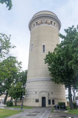 Piotrkow Trybunalski, Polonya - 30 Mayıs 2022: Tarihi su kulesi.