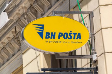 Saraybosna, Bosna-Hersek - 3 Haziran 2022: BH Posta 'nın logosu ve imzası. Bosna-Hersek 'teki posta hizmetlerinden sorumlu şirket.