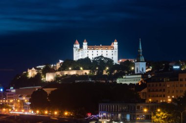 Bratislava, Slovakya - 31 Mayıs 2022: Bratislava Kale Tepesi.