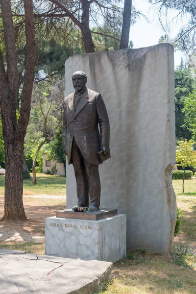 Tirana Albania June 2022 Monument Ismail Qemali Vlora Sculpture Albanian — Stock Fotó