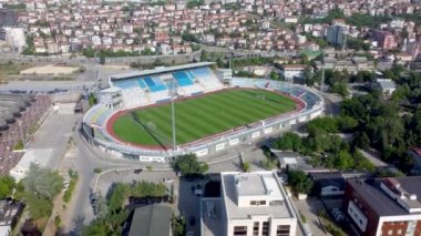 Priştine, Kosova - 5 Haziran 2022: Fadıl Vokrri Stadyumu 'nda havadan yükselen manzara. Stadyum, FC Prishtina ve Kosova milli futbol takımının ev sahipliği yaptığı yer..