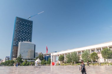 Tiran, Arnavutluk - 4 Haziran 2022: İskanderbeg Meydanı (Arnavutça: Sheshi İskenderbej).