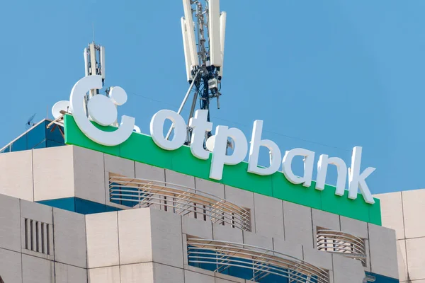 Tirana Albanien Juni 2022 Logo Der Ungarischen Bankfiliale Otp Bank — Stockfoto