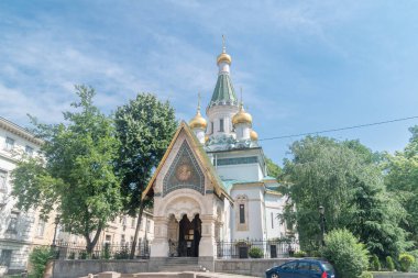Sofya, Bulgaristan - 6 Haziran 2022: Mucize Yaratan Aziz Niklas Kilisesi (Eglise russe de Sofia). Bulgaristan 'ın başkentindeki Rus Kilisesi.