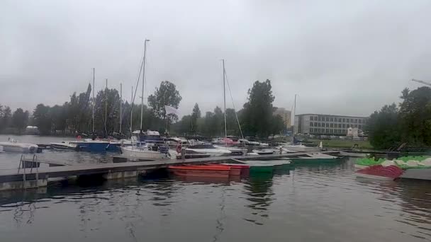 Olsztyn Poland June 2022 Marina Ukiel Lake Cloudy Day — Stock Video