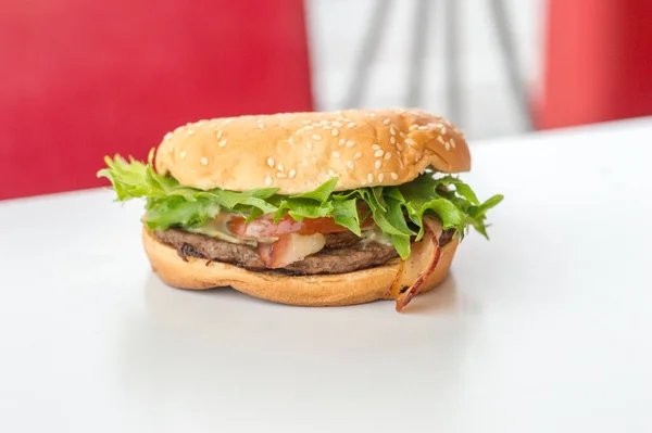 Adazi Letônia Junho 2022 Hesburger Giant Bacon Burger — Fotografia de Stock