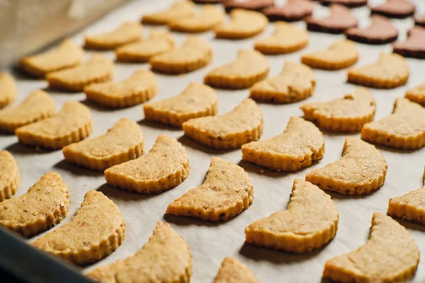 Ízletes Cseh Sült Karácsonyi Cookie Sütőpapíron — Stock Fotó