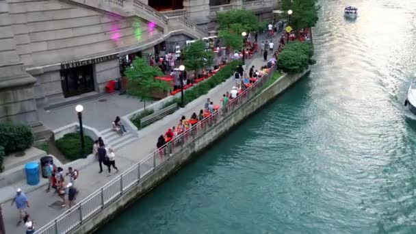 Chicago July 2Nd 2022 Tourists Locals Enjoy Dining Drinks Music — Αρχείο Βίντεο