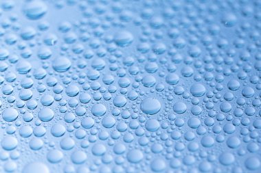 su damla çiy damla etkisi nano etkisi lotuseffekt mavi emprenye yağmur saptırıcı iter